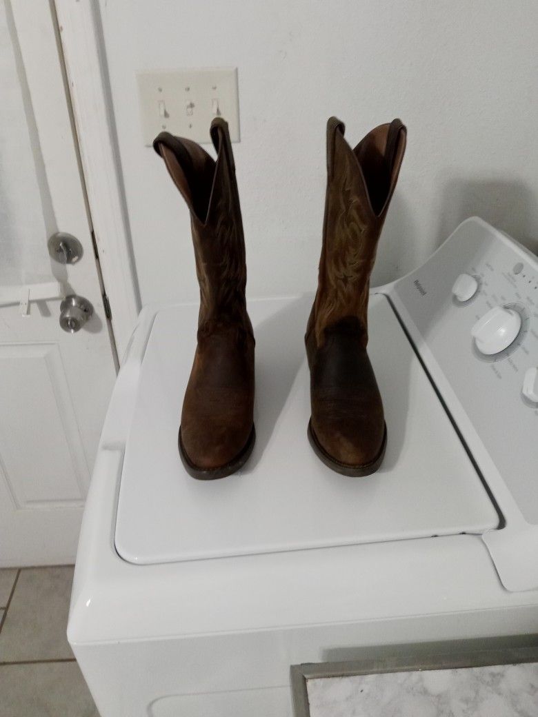 Cowboy Boots 