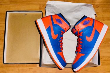 Jordan Retro 1 New York Knicks edition new with box, free socks!
