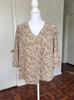 St. John’s Bay tan, brown & beige floral print bishop sleeved top size 1X