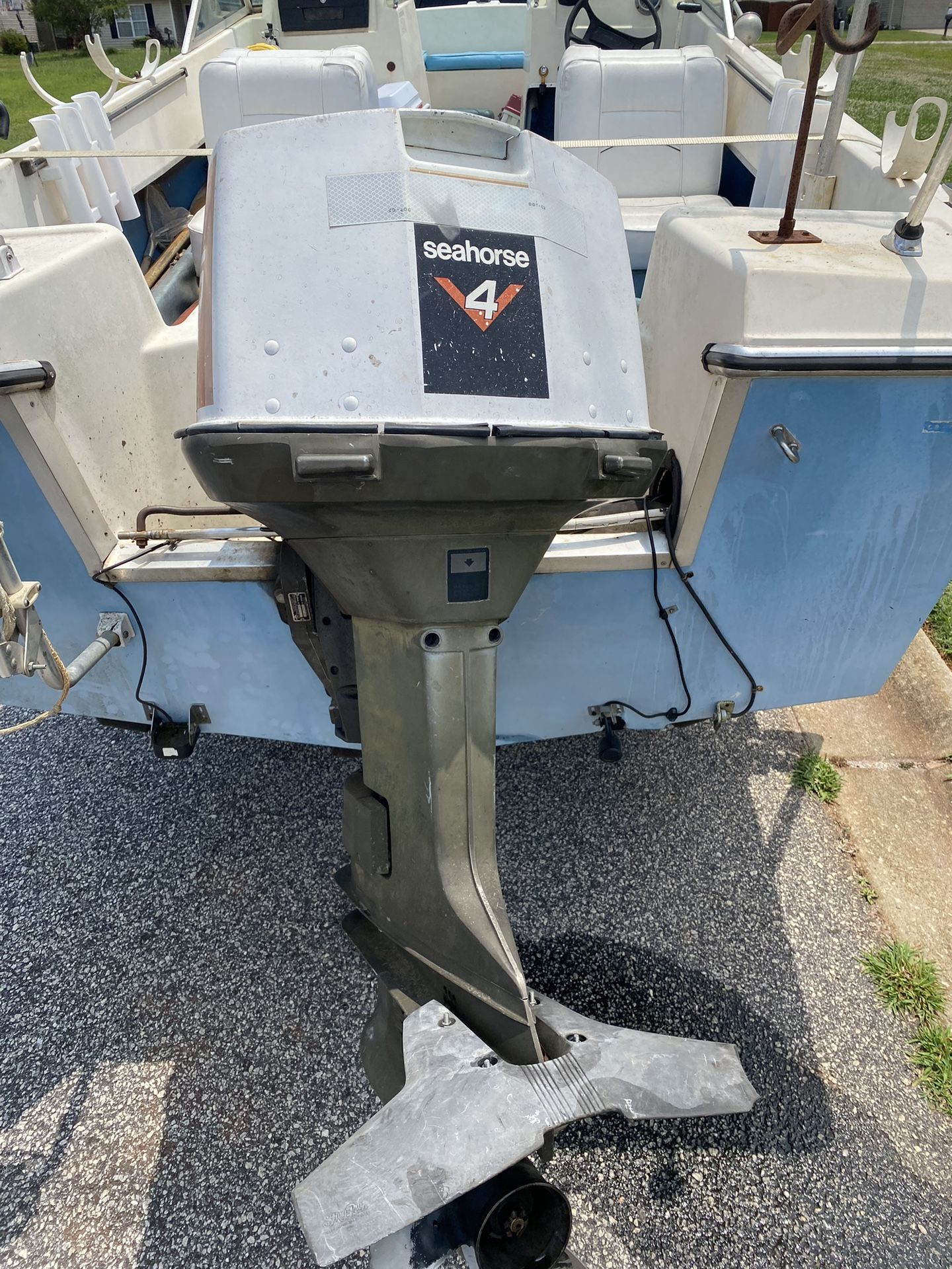 18ft Fiberglass Boat for Sale in Greenville, SC OfferUp