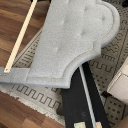 Queen Tufted Bedframe