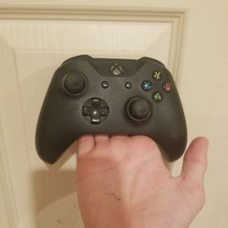 Black Xbox One Controller 