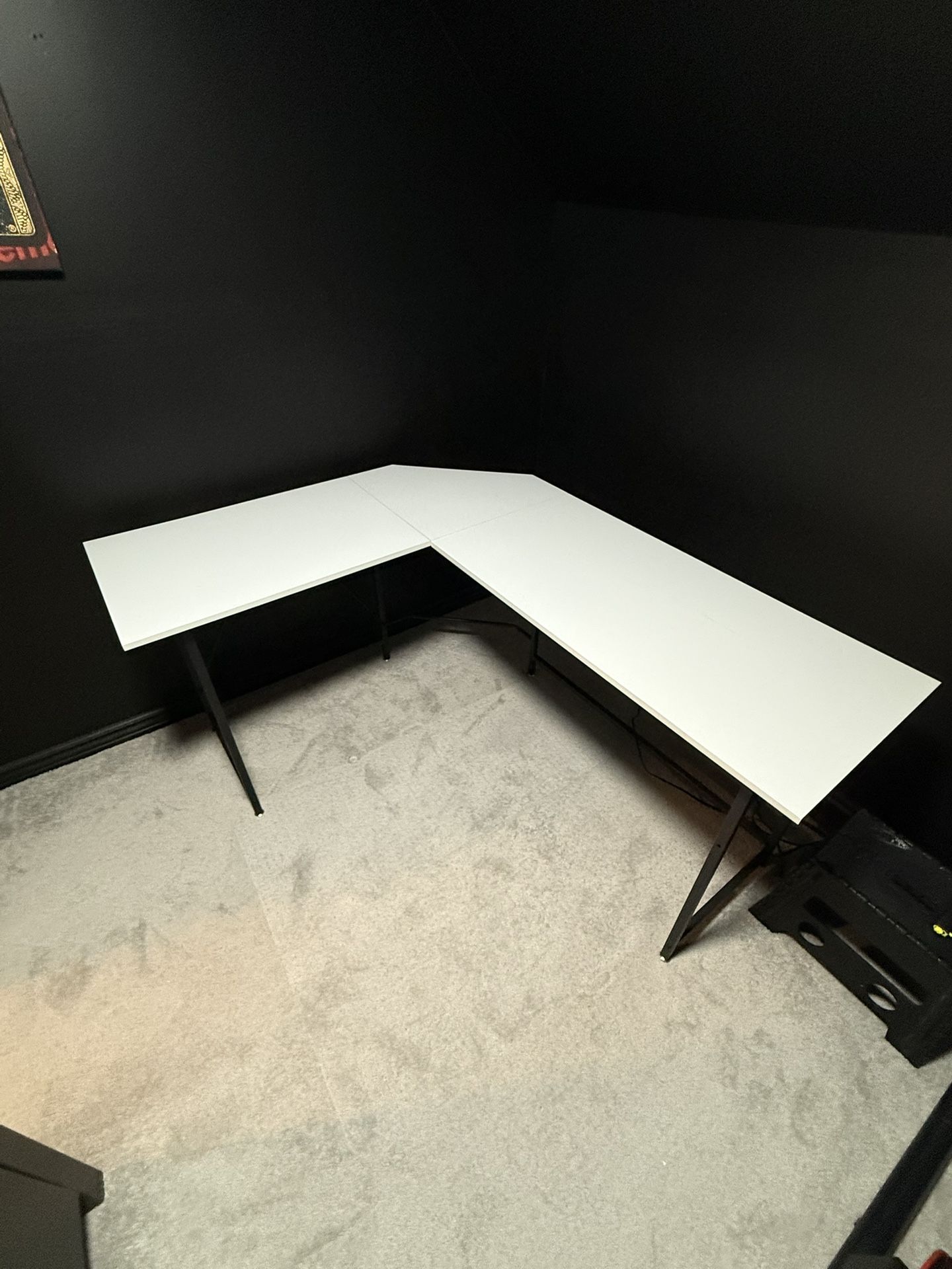 L-Shaped White Desk – Modern, Spacious & Sturdy(negotiable)