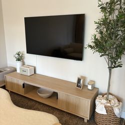 Media Console in Mint Condition from Wayfair (PICKUP TODAY!)