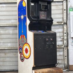Vintage Atari Battlezone Arcade Game Cabinet 1980s