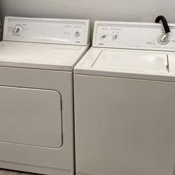 Kenmore Washer And Gas Dryer Set For $450