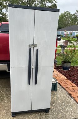 Storage cabinet READ
