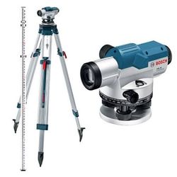Bosch gol32 with tripod and meter