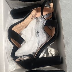 Brand New Black Heels Size7