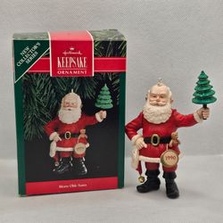 New Hallmark Ornament series Merry Olde Santa Claus 1990 Christmas tree Holiday
Brand new, never used or displayed ornament
1st in Merry Olde Santa