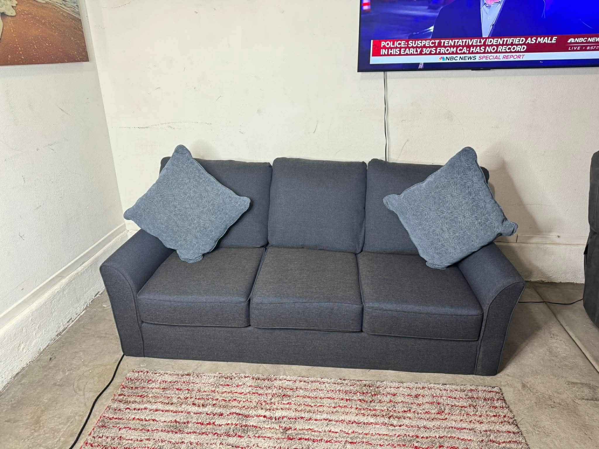 ๐ Ashley furniture light blue couch ๐ (FREE DELIVERY)