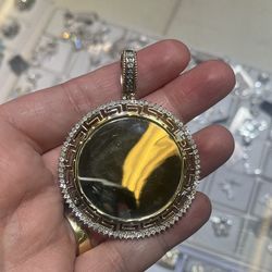 10k Diamond Pendant 