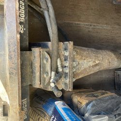 Bob Cat Breaker 5000 Lbs 