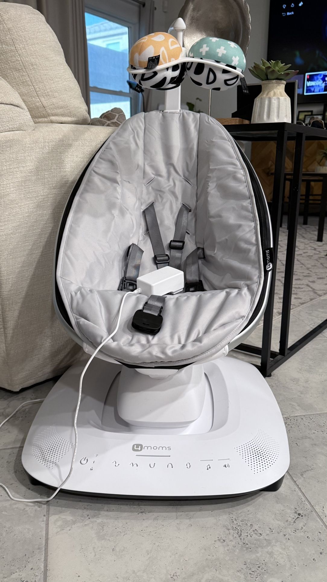 MamaRoo Baby Swing