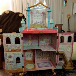 Large-Disney Princess Doll And Dance Playset