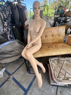 Realistic Female Seated Mannequin – Full Body – Retail Display / Photography / Art