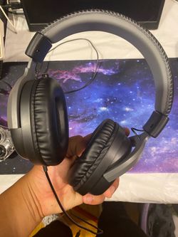 Gaming headphones