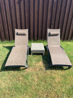 Great condition lounge chairs