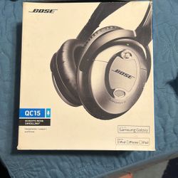 Bose QuietComfort 15 Acoustic Noise Cancelling Headphones