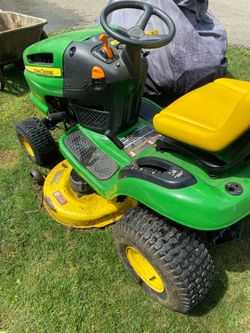 JOHN DEERE 42 inch riding mower