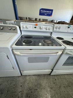 Ge Electric stove Glass Top 