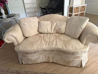 Sofa 2 chairs and ottoman