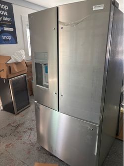 New Frigidaire - Gallery 36 in. Wide 27.8 Cu. Ft. French Door Refrigerator with Adjustable Temp Drawer - Smudge Proof Stainless Steel Model: GRFS2853A