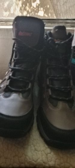 Boot's