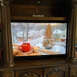 Ashley Furniture Home Furnishings Ornate Entertainment Center Console Set 