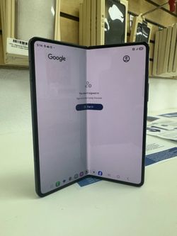 Galaxy Z Fold 5 5G 7.6" (Unlocked) 256GB Fair Phantom Black