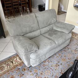 Love Seat By Natuzzi