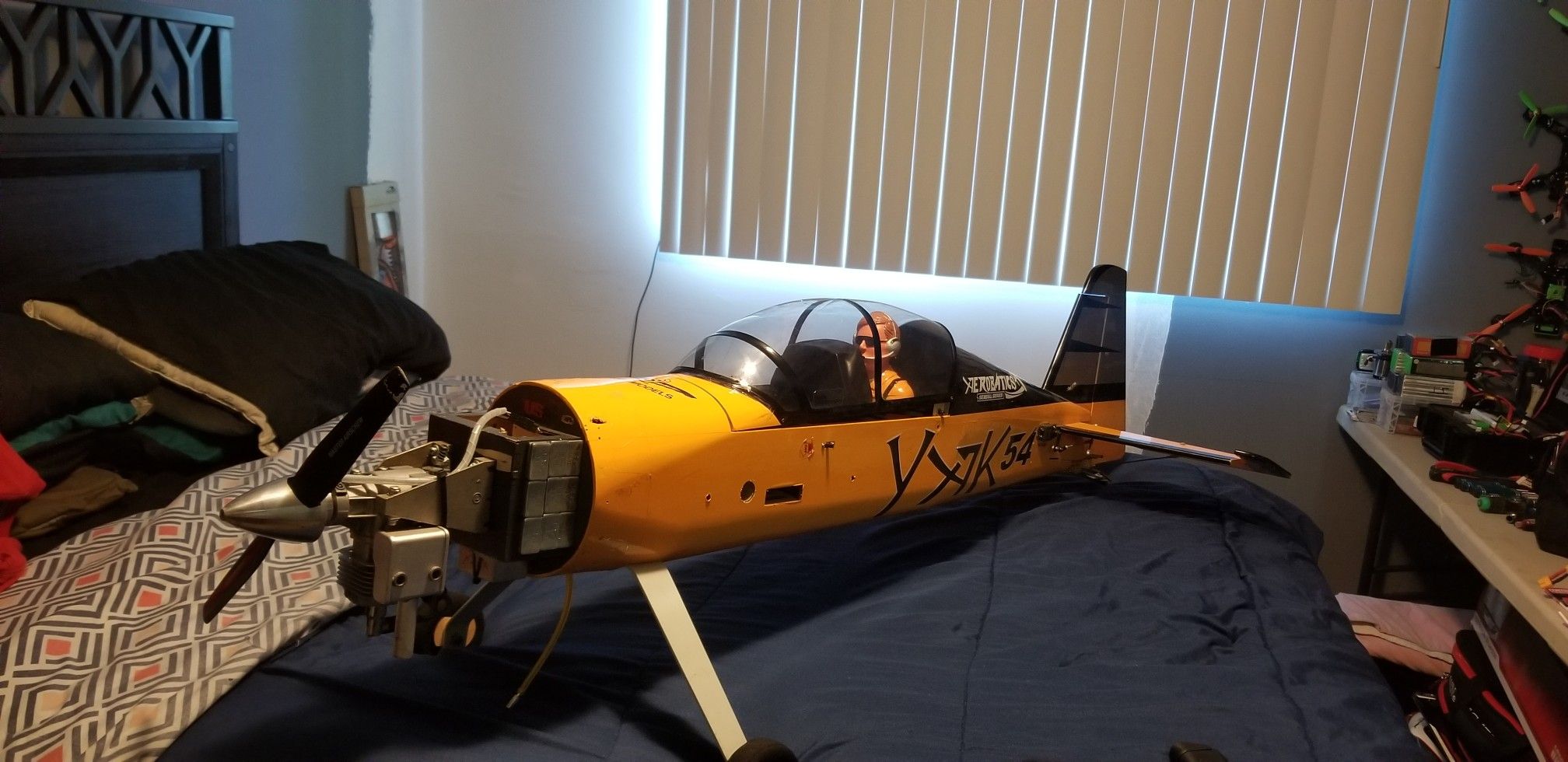 Rc airplane gas dle 20cc seagull yak 54