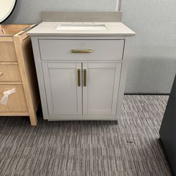 31” Bathroom Vanity In Grey 