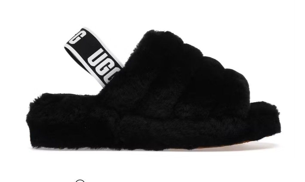 UGG FLUFF SANDLES