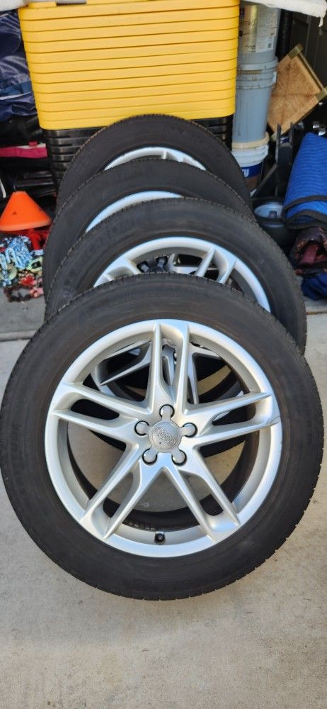 Tires Wheels 2017 AUDI Q5