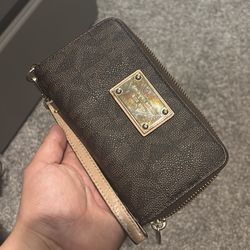Michael Kors wallet