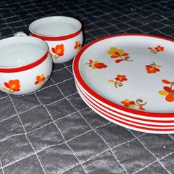 Vintage 1980s Block Hearthstone Paprika Plates & Cups – Retro Red Floral Set