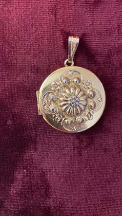 14 carat gold filled locket