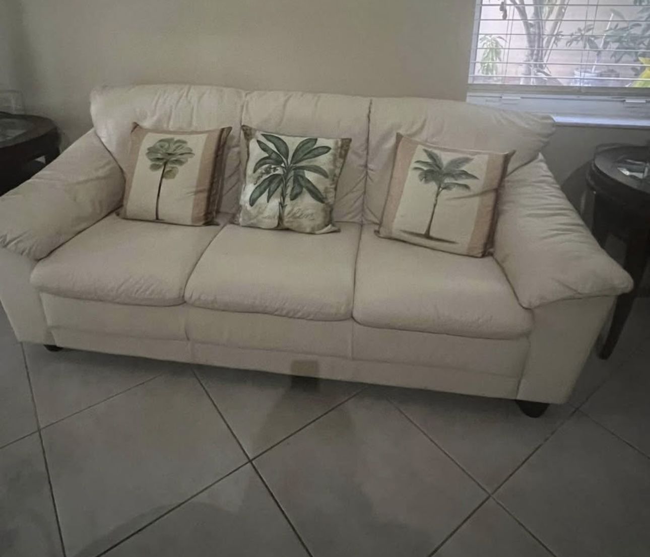 leather living room furniture