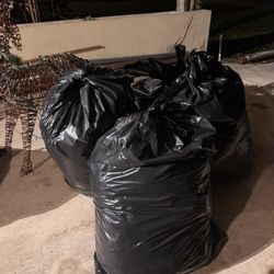 Clothing 4 Bags 200 Pieces 