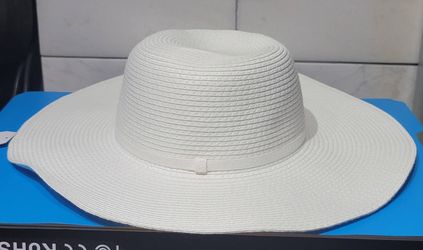Women's Sun Hats $5 each (Four Available)
One Size Fits Most
GT-17