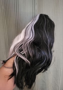 Black and White Two-Tone  Wavy Wig