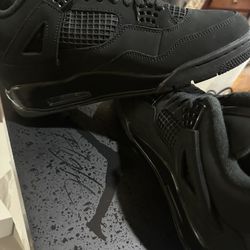 Air Jordan 4 Retro