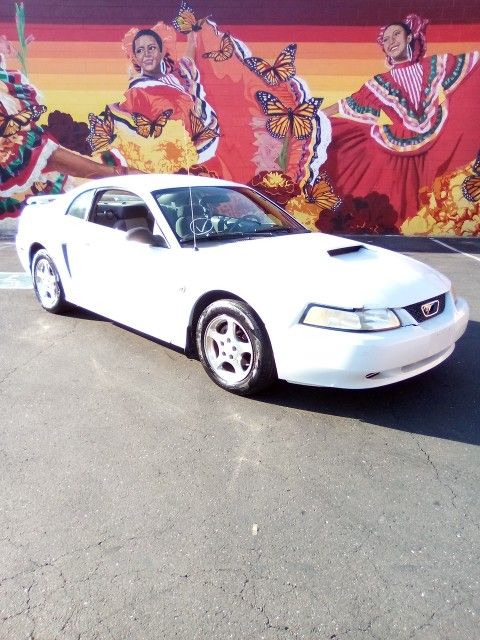 2004 Ford Mustang 40th Edition