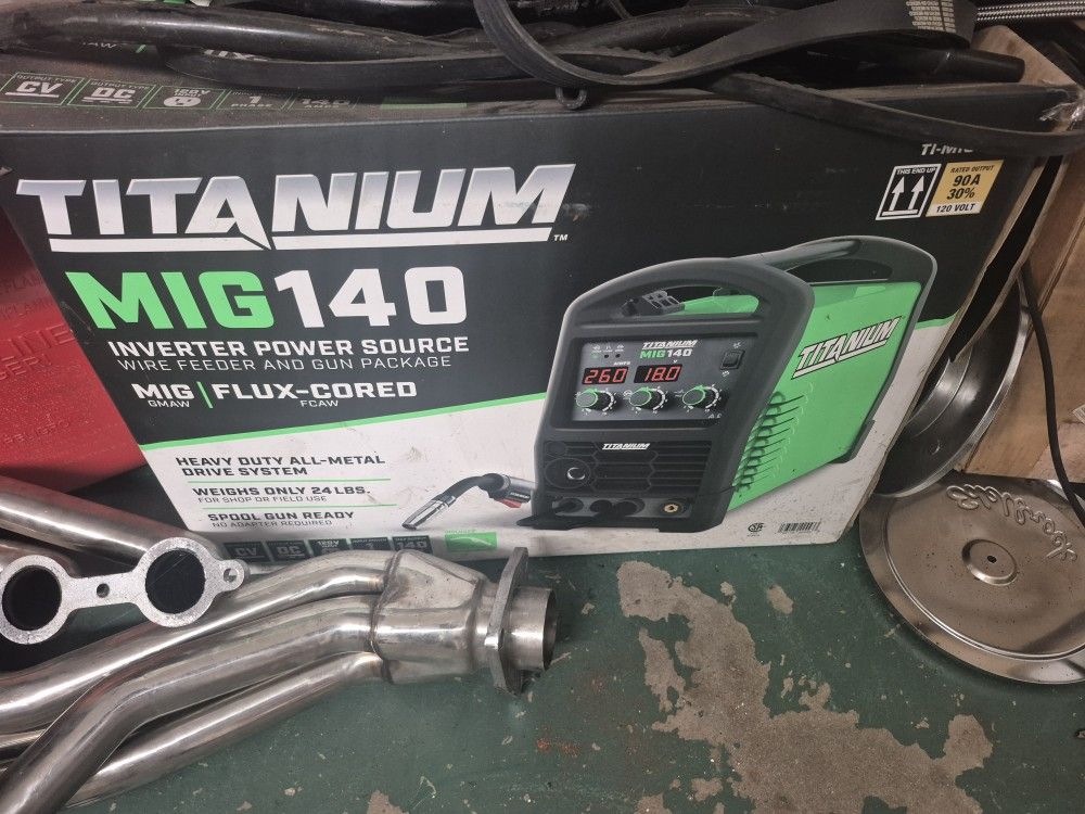 Titanium Mig 140 Welder Flux Core Gas 120v