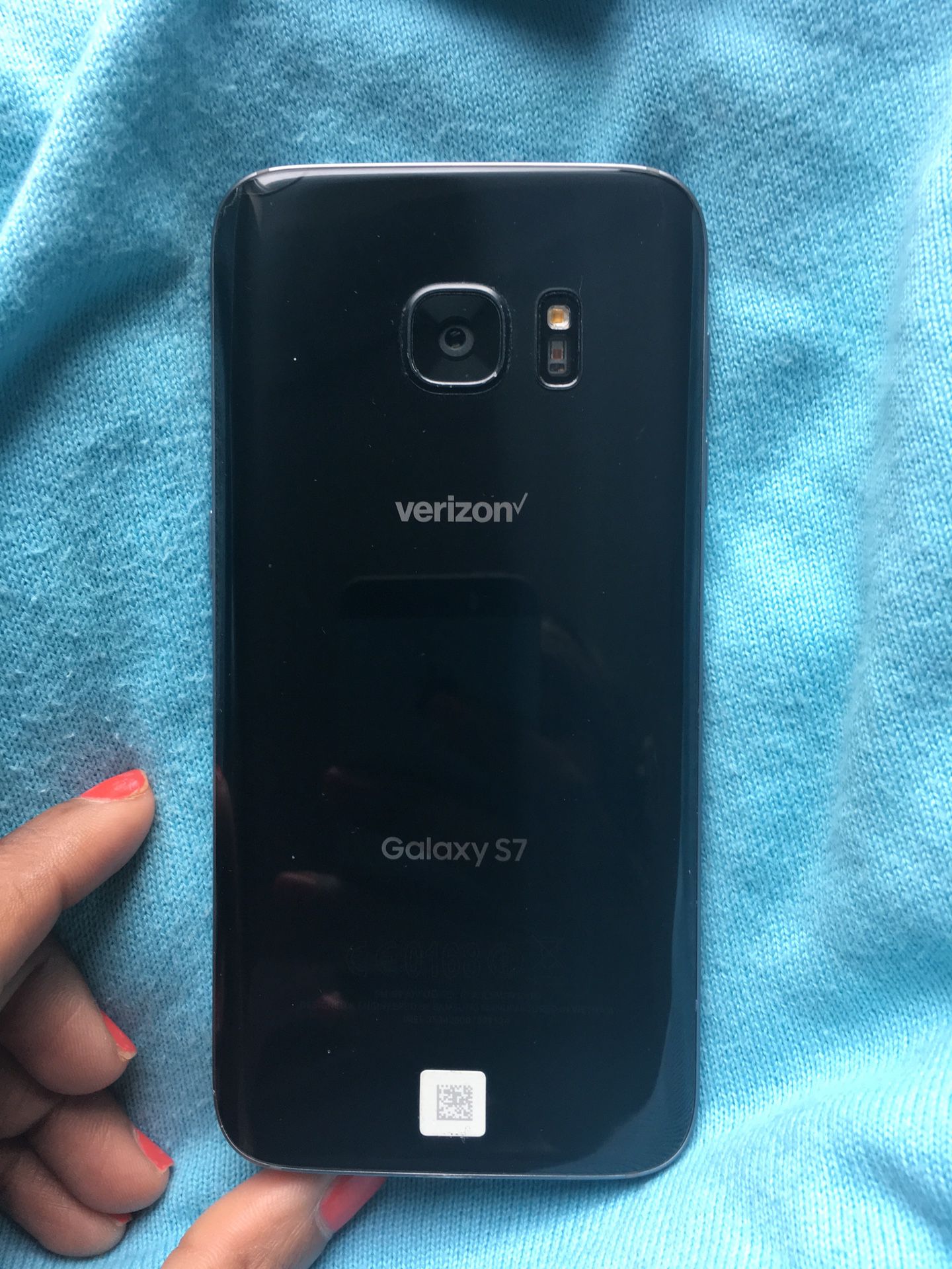 Samsung Galaxy S7 (used) with marks