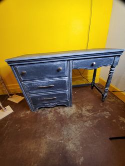 Small desk