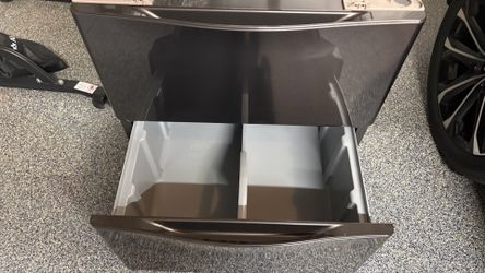 LG 27” black steel wash & dryer pedestal