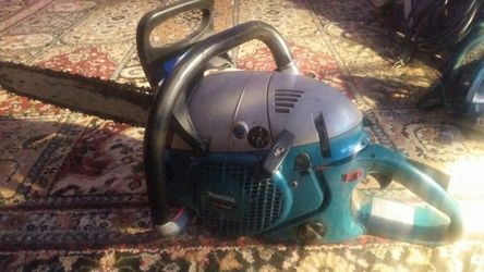 Makita chainsaw