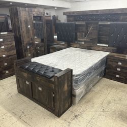 New Brown Bedroom Set (King/Queen/Full)